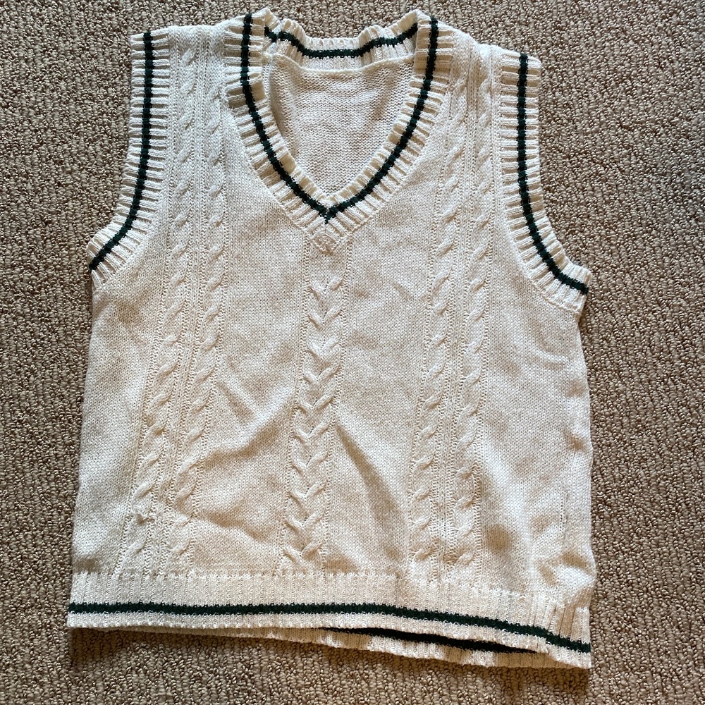 SHEIN V neck Knit Argyle Cream and Green Sweater Vest